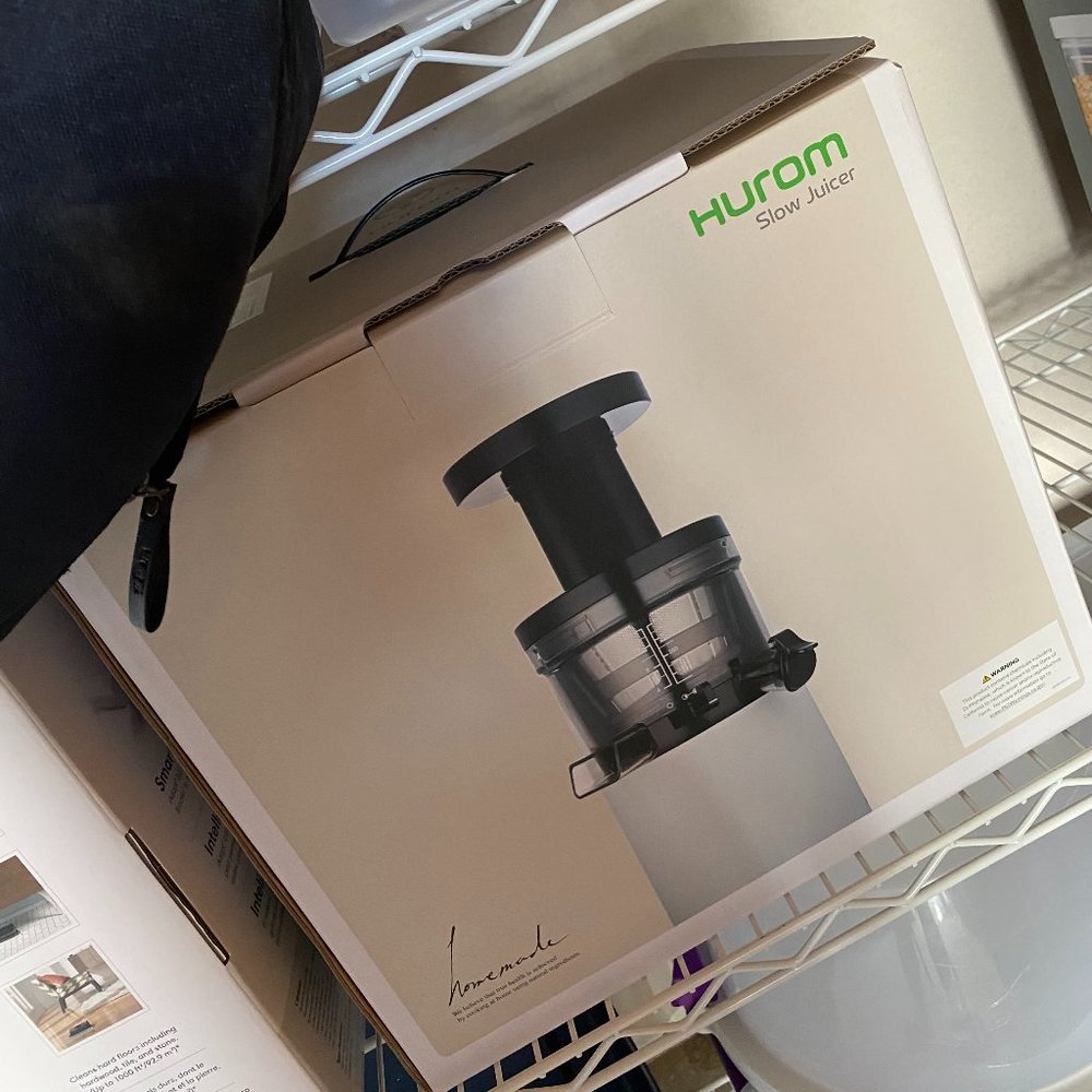 Hurom Slow Juicer